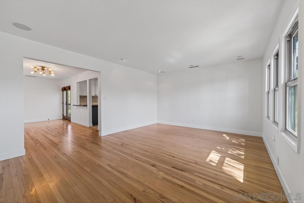 5438 Gilbert Dr - Photo 9
