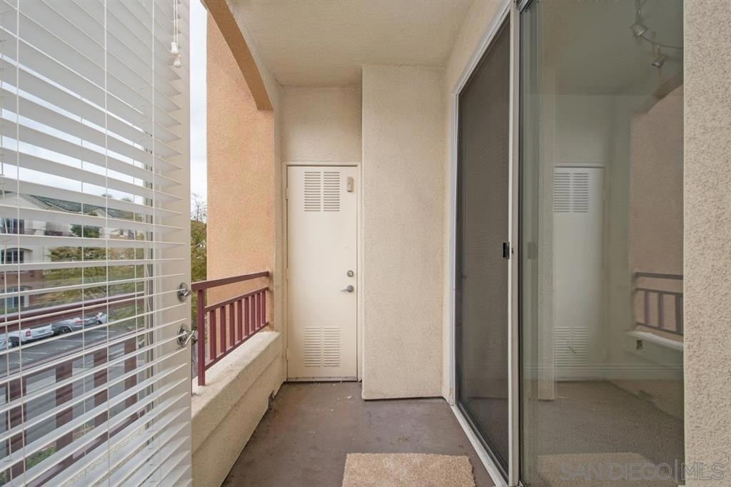 12368 Carmel Country Road - Photo 17