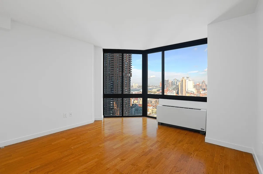 420 West 42nd Street - Photo 2