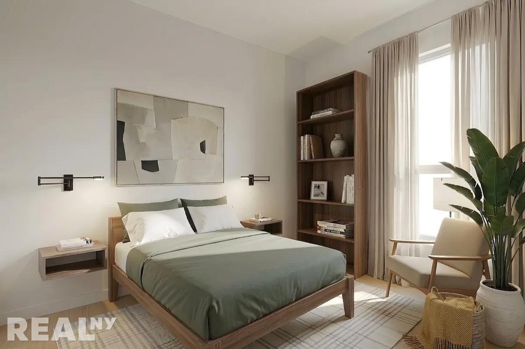 West 28th Street - Photo 2