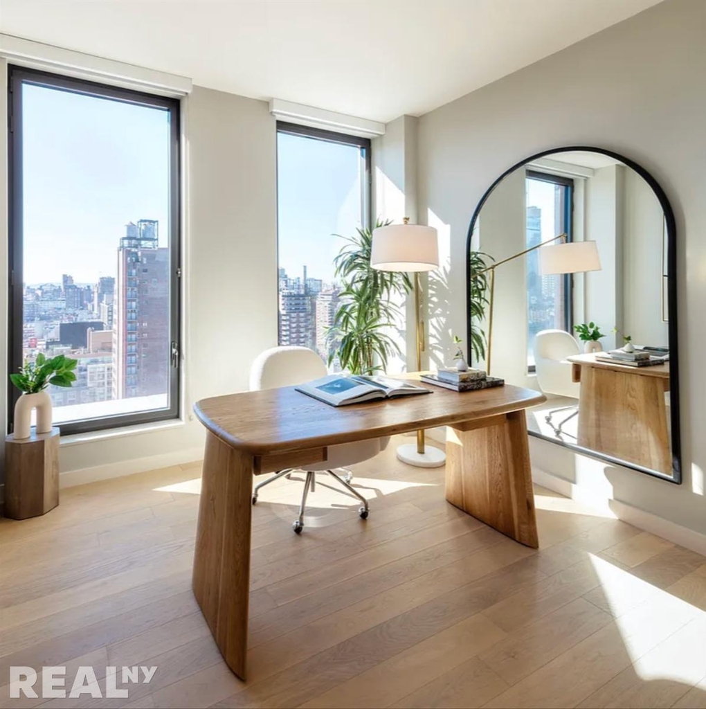 West 28th Street - Photo 0