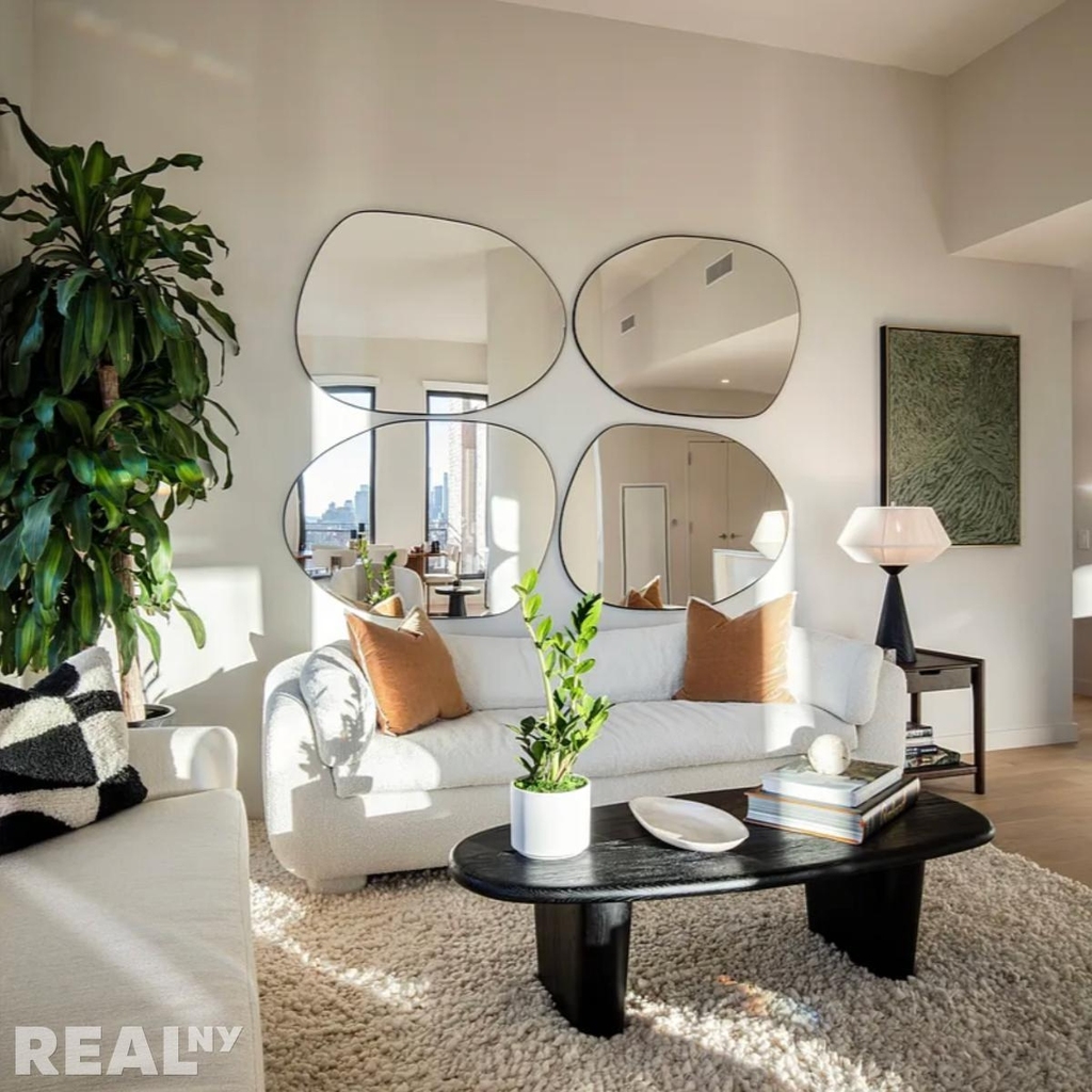 West 28th Street - Photo 5