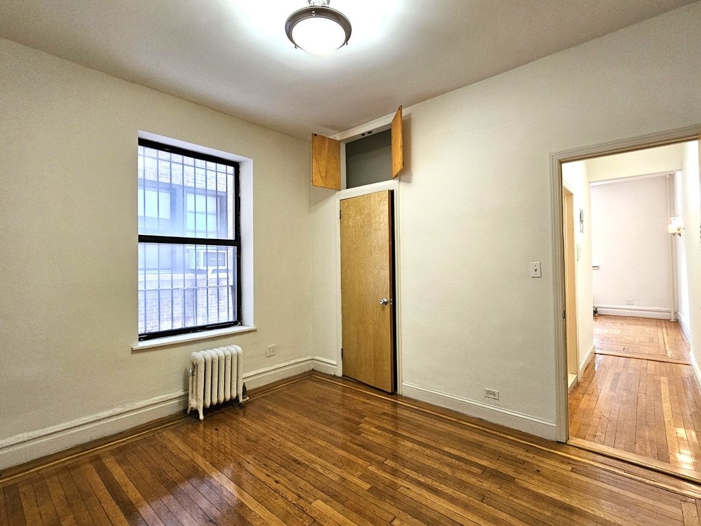 664 West 163rd Street - Photo 8