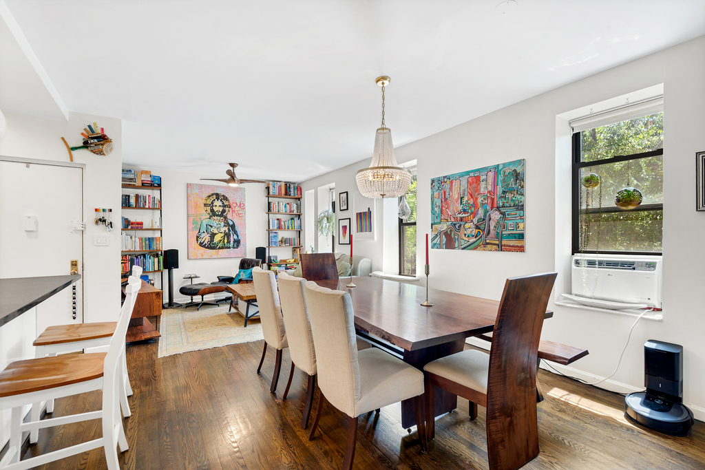 341 6th St - Photo 1