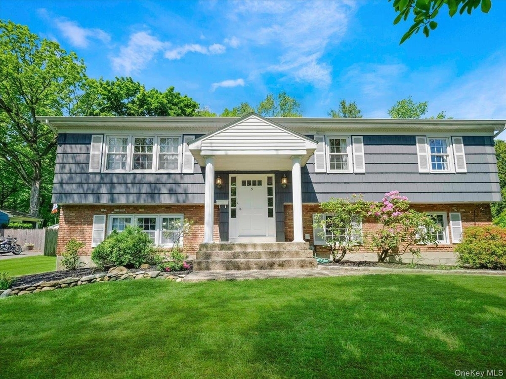 5 Dorchester Avenue - Photo 0
