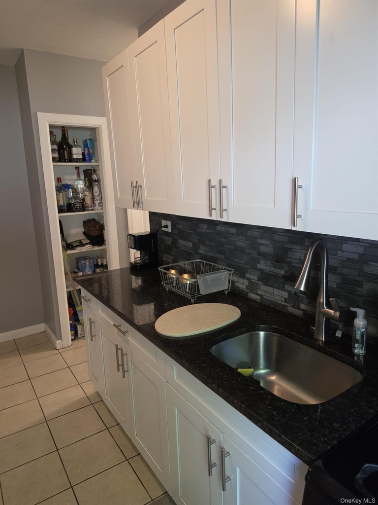 118-12 189th - Photo 7