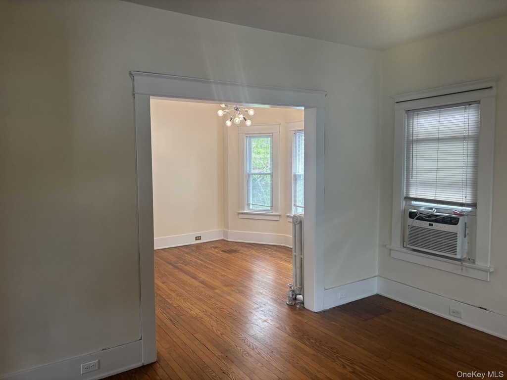 48 Ferris Place - Photo 2