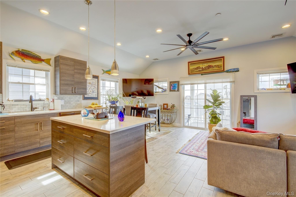 48 Wyoming Avenue - Photo 0