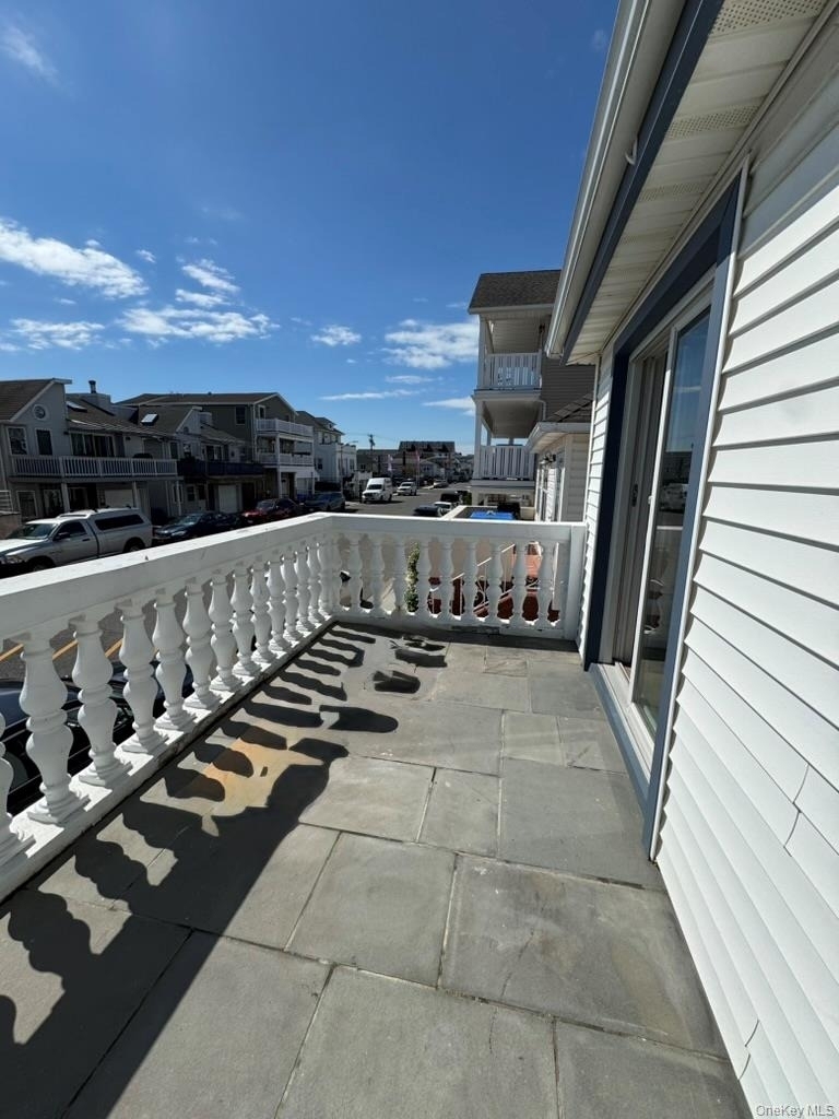 69 Illinois Street - Photo 1