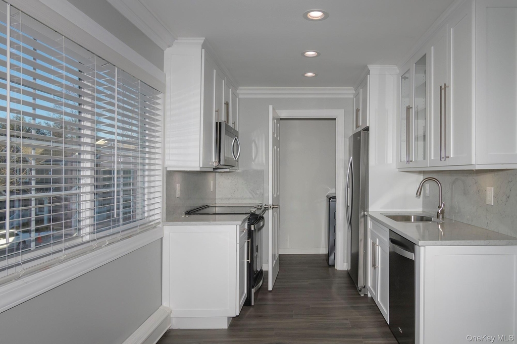 2 Victorian Court - Photo 4