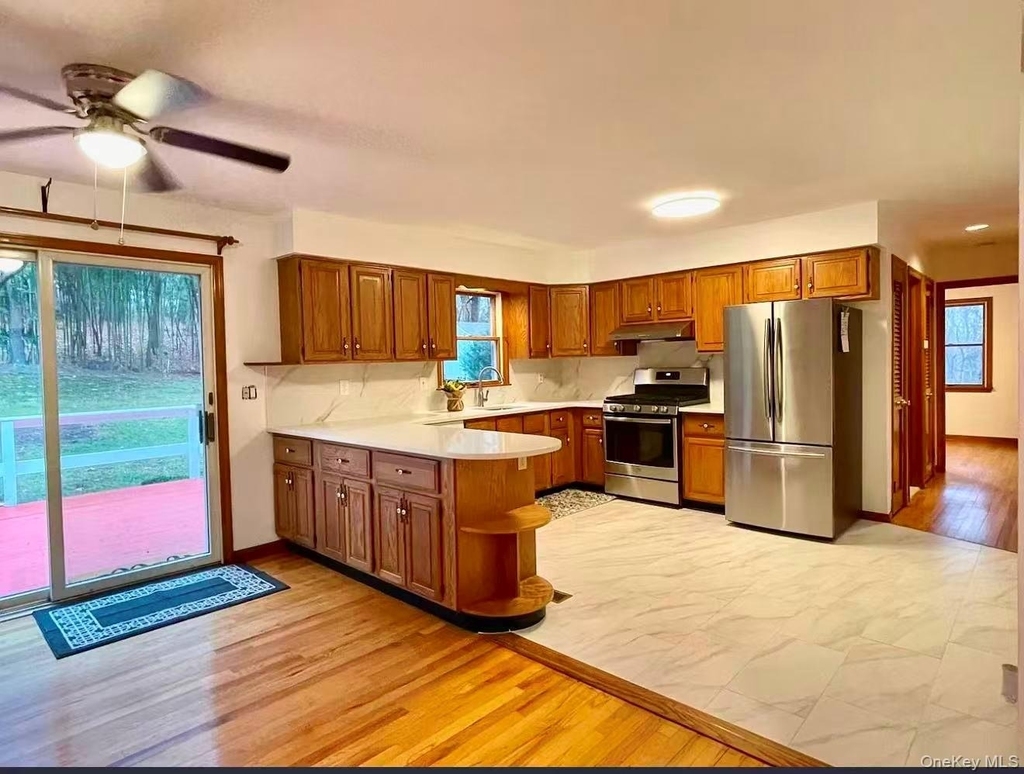 214 Old Town Rd - Photo 3