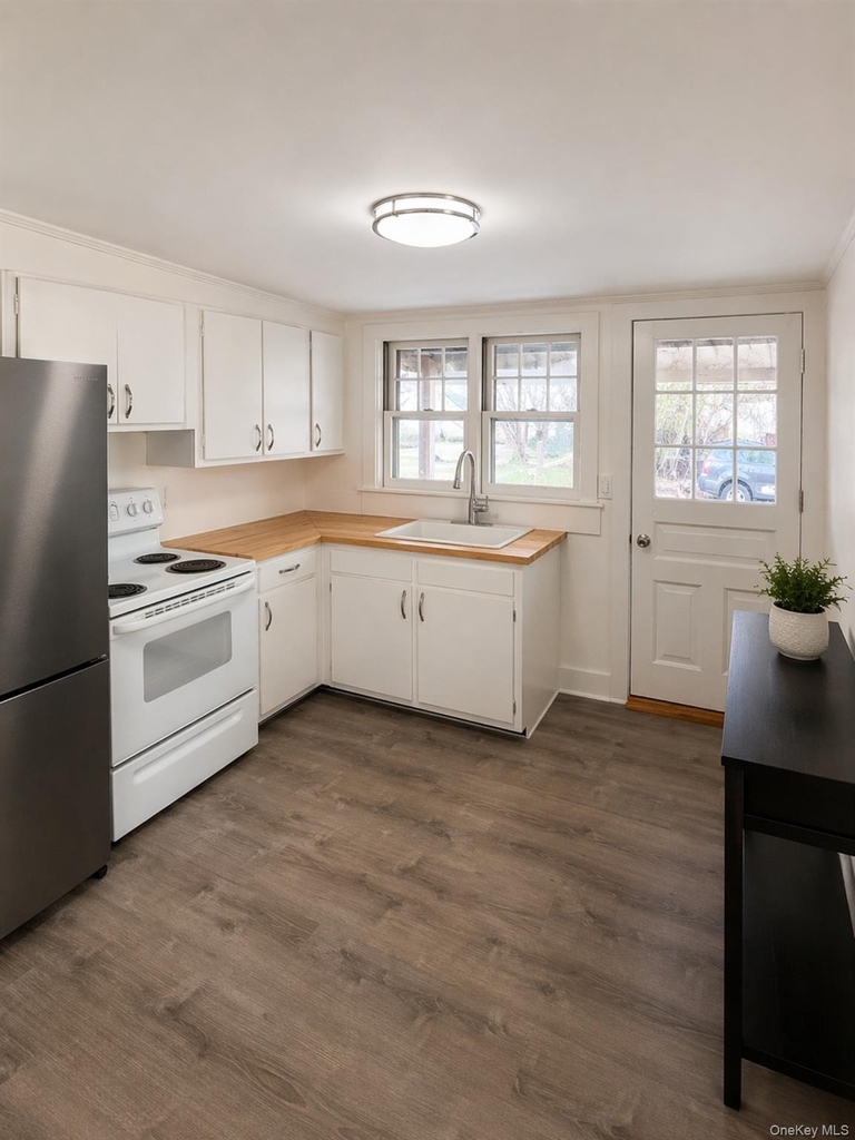76 Main Street - Photo 1