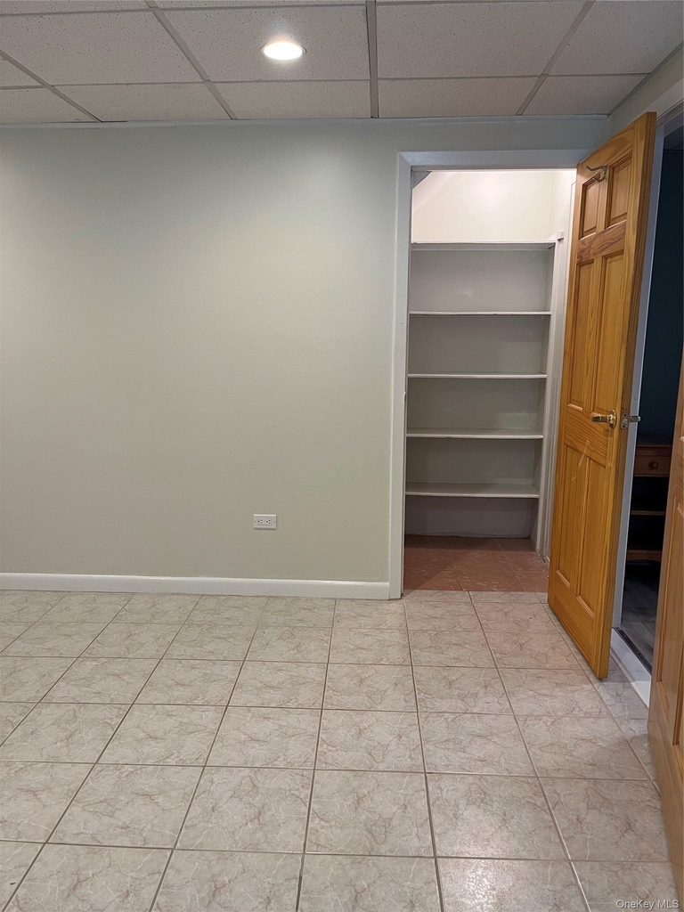 315 Gainsborg Avenue E - Photo 16