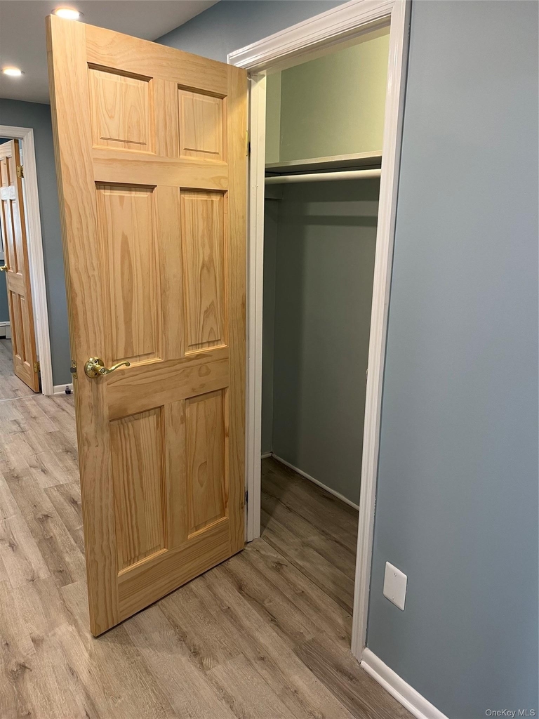 315 Gainsborg Avenue E - Photo 8