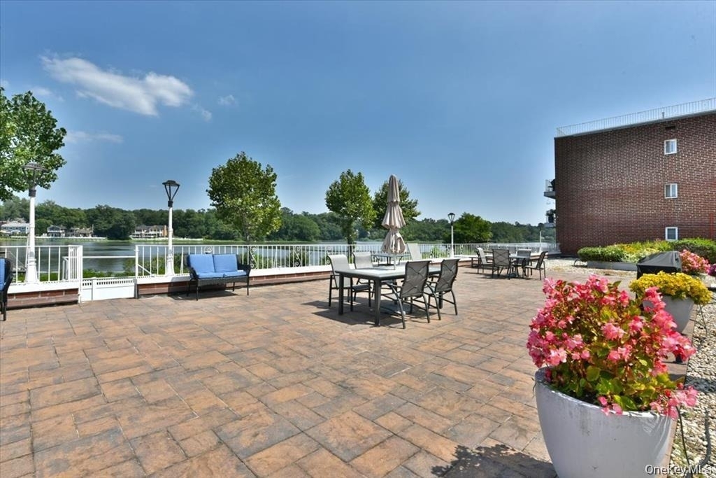 320 East Shore Road - Photo 16