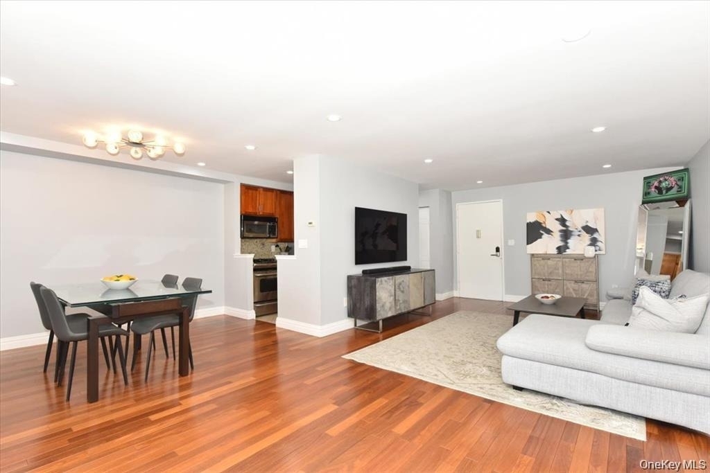320 East Shore Road - Photo 7