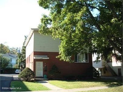 35 Parkwood Street - Photo 2