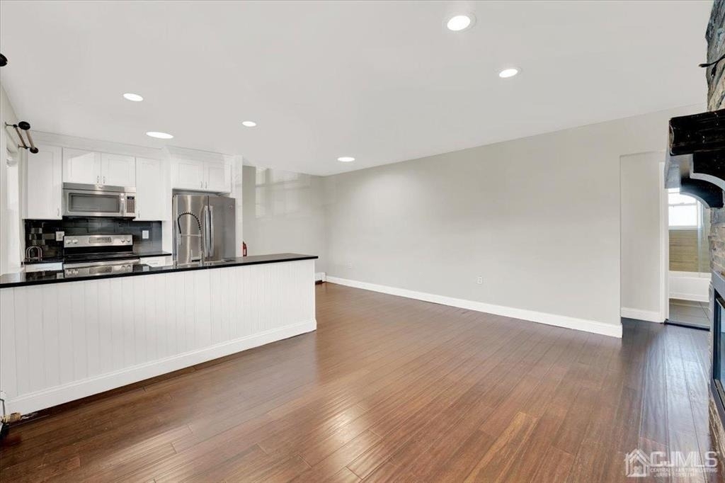 289 Main Street - Photo 8