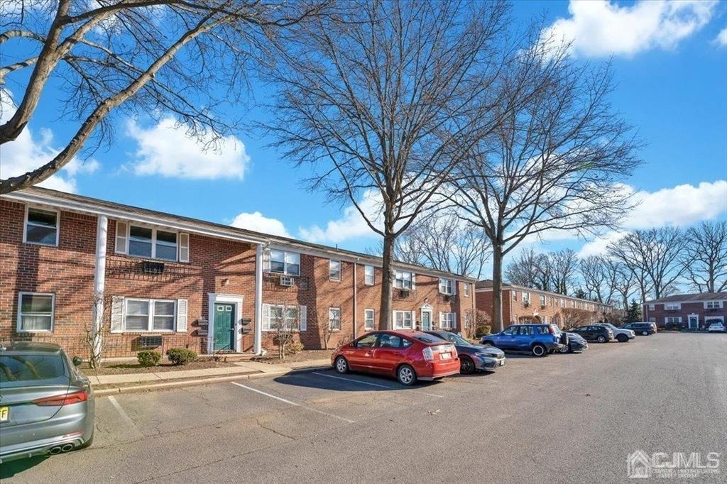 289 Main Street - Photo 2