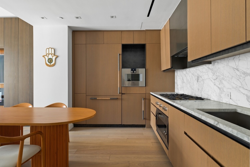 555 W 22nd Street - Photo 1