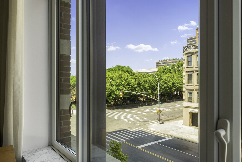 555 W 22nd Street - Photo 3