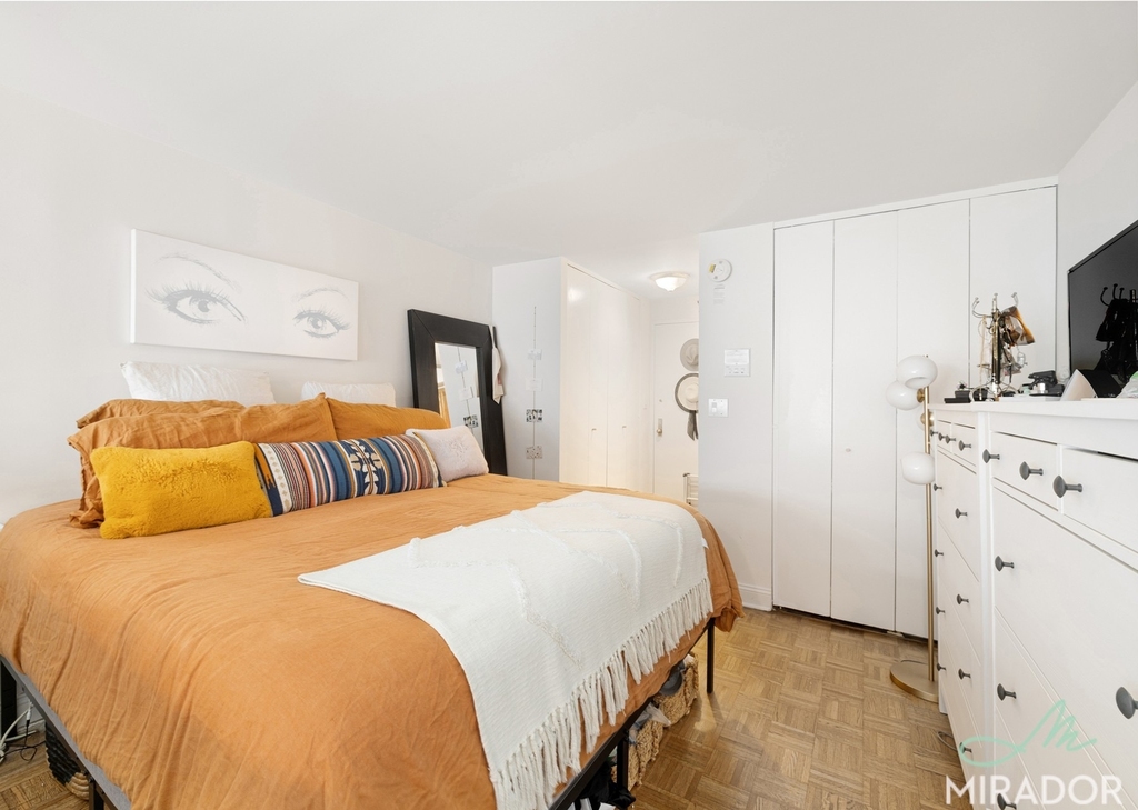 153 E 32nd Street - Photo 9