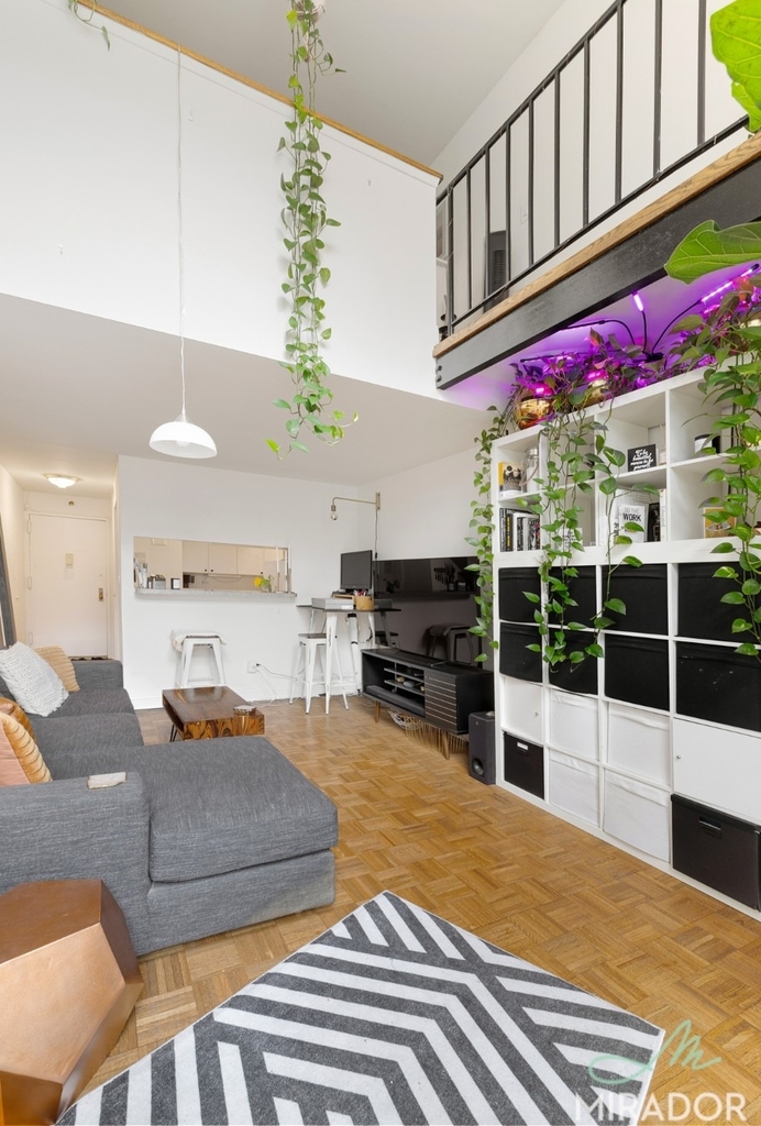 153 E 32nd Street - Photo 4