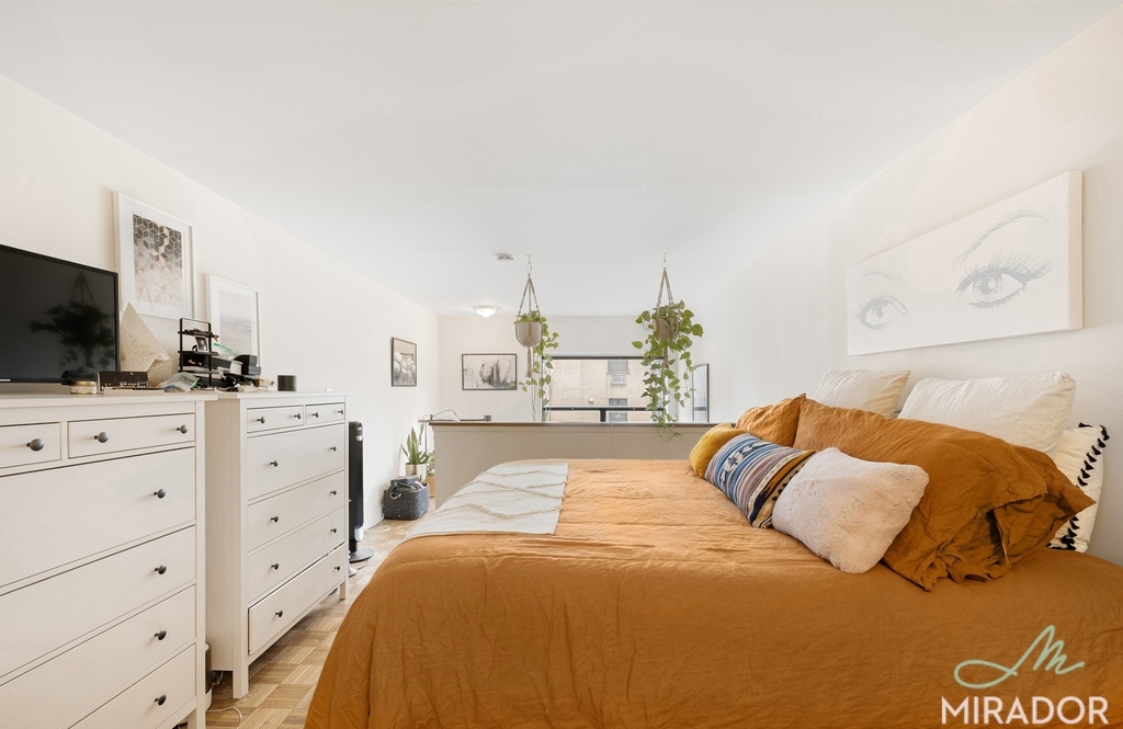 153 E 32nd Street - Photo 8