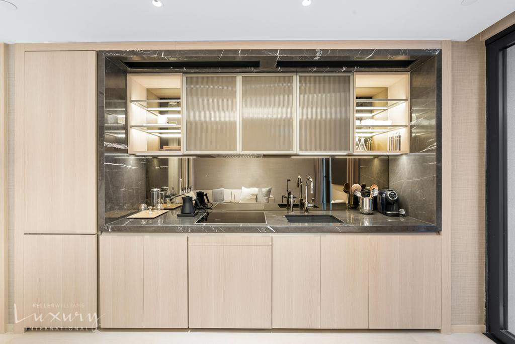685 Fifth Avenue - Photo 5