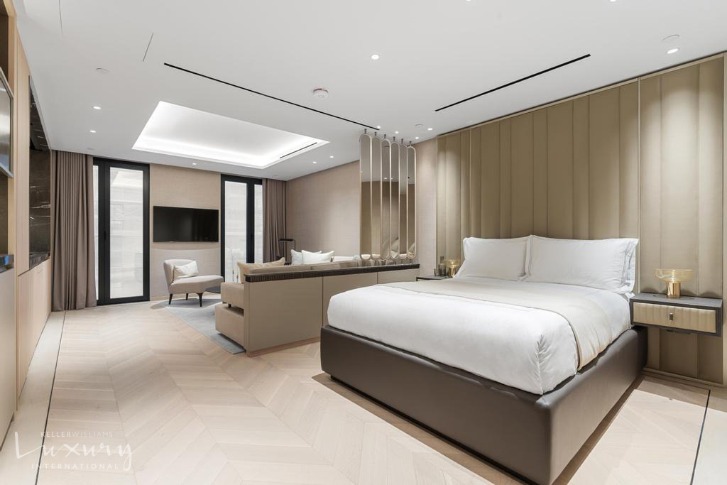 685 Fifth Avenue - Photo 2