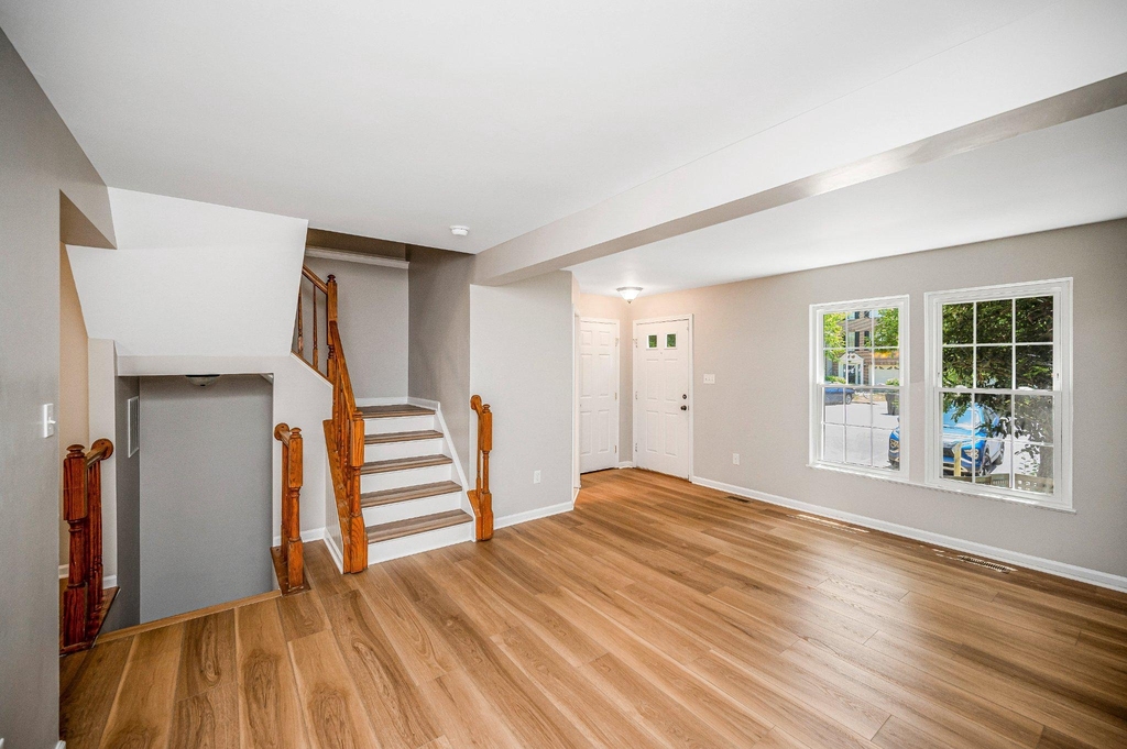 9705 Becker Court - Photo 12
