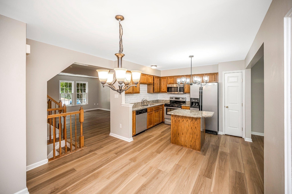 9705 Becker Court - Photo 14