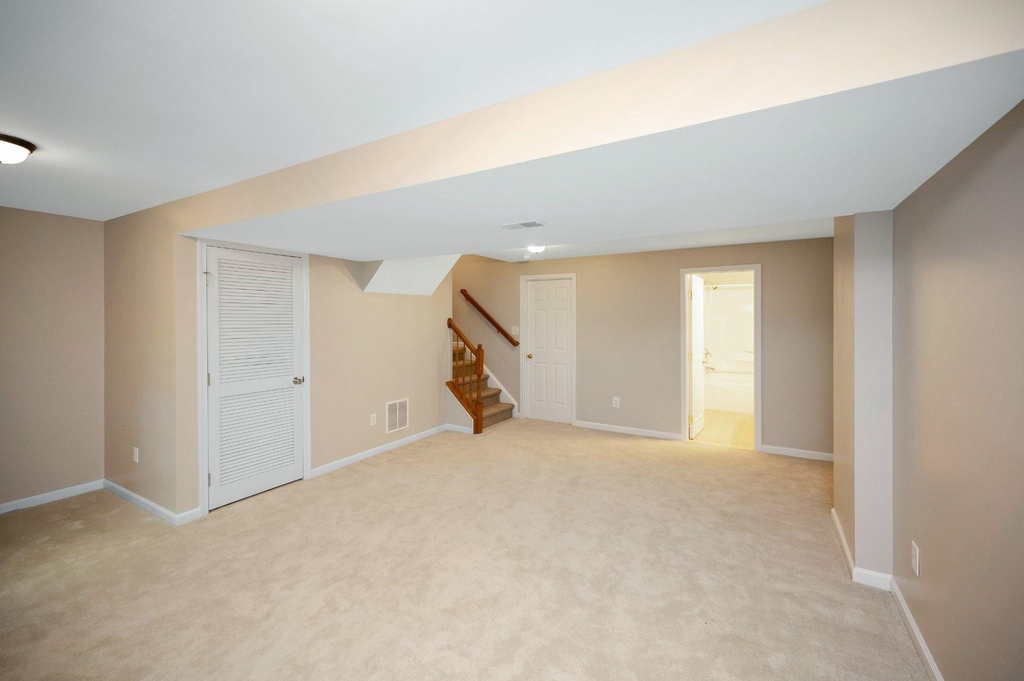 9705 Becker Court - Photo 7