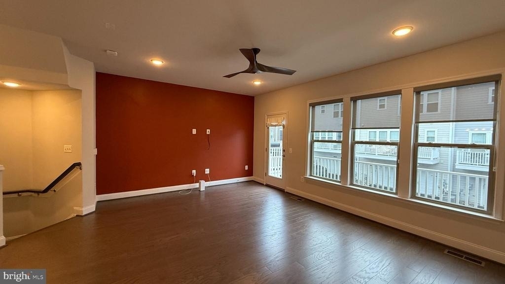 1949 Greenbriar Hall Road - Photo 6