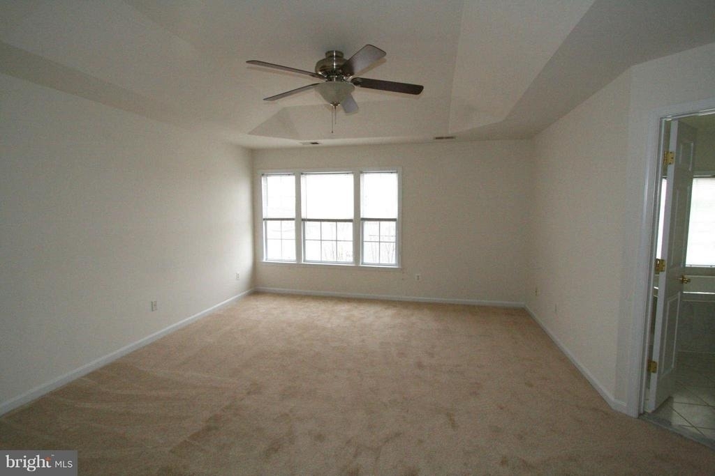 46164 Aisquith Terrace - Photo 9