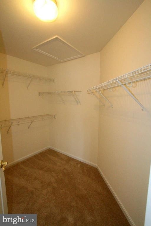 46164 Aisquith Terrace - Photo 11