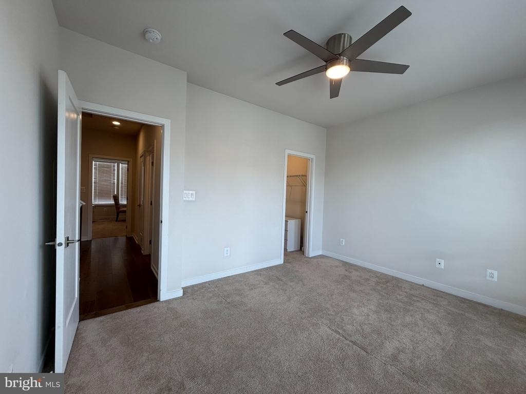 4653 Charger Place - Photo 32