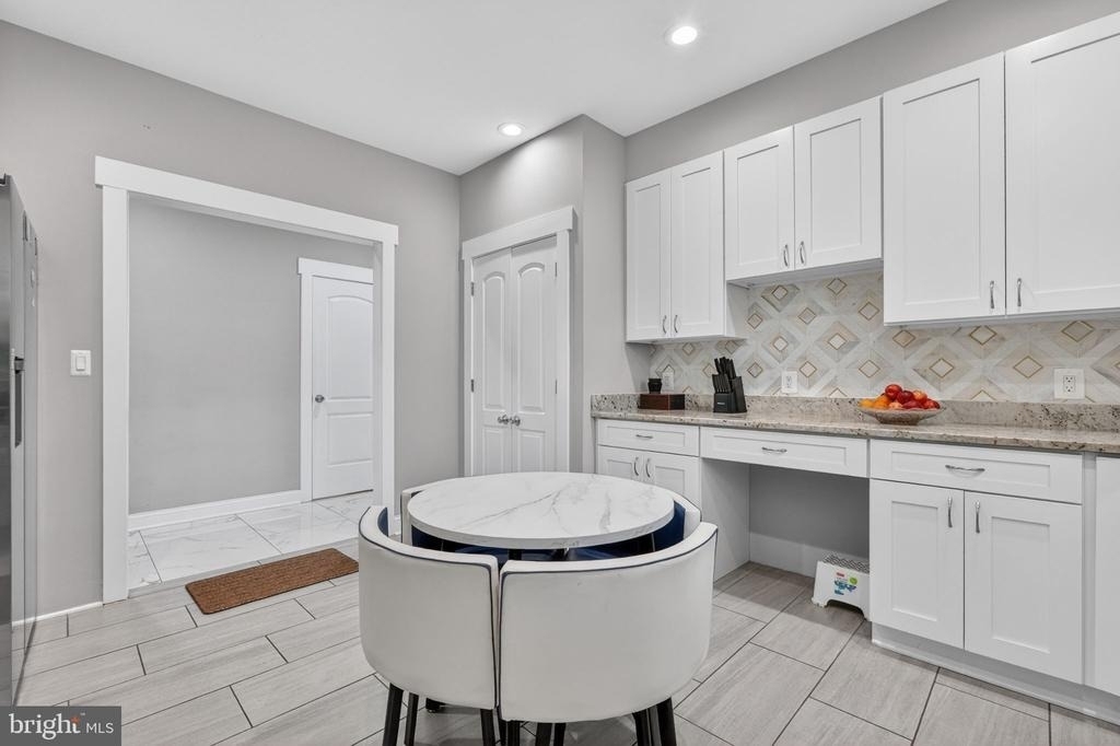 3925 Ashwood Place - Photo 19