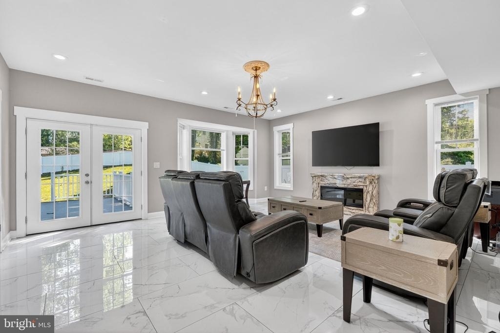 3925 Ashwood Place - Photo 22