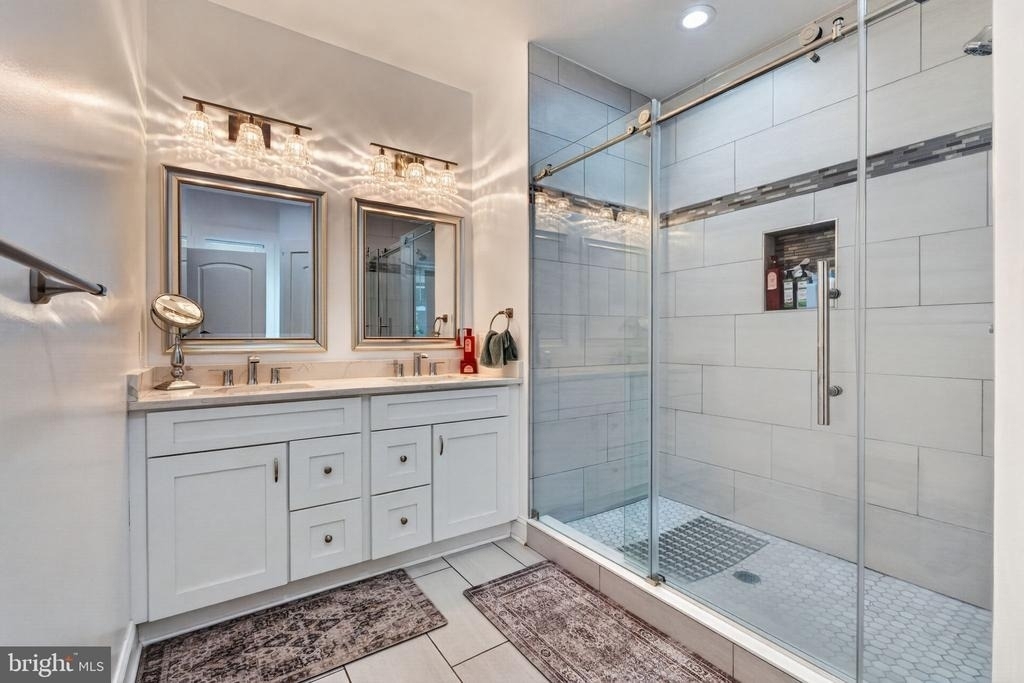 3925 Ashwood Place - Photo 45