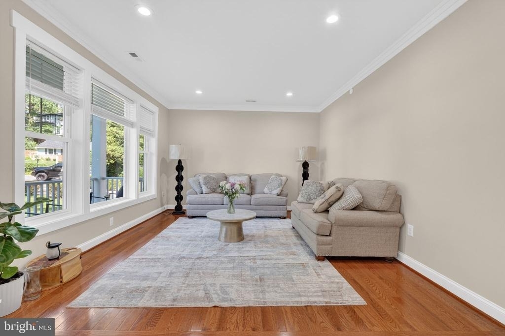 3925 Ashwood Place - Photo 12