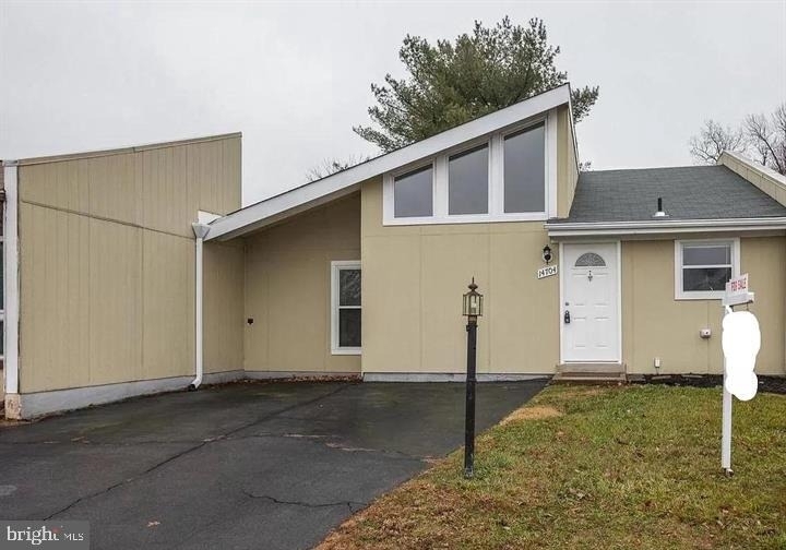 14704 Wycombe Street - Photo 0