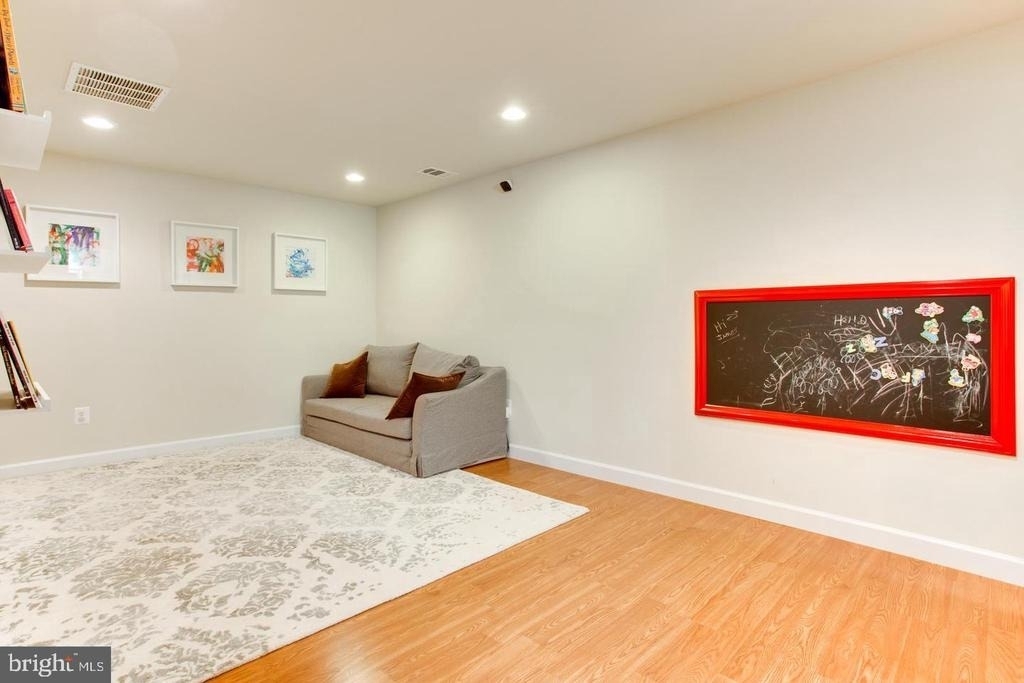 5407 Helm Court - Photo 34