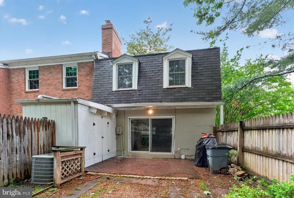 7601 Tiverton Drive - Photo 14
