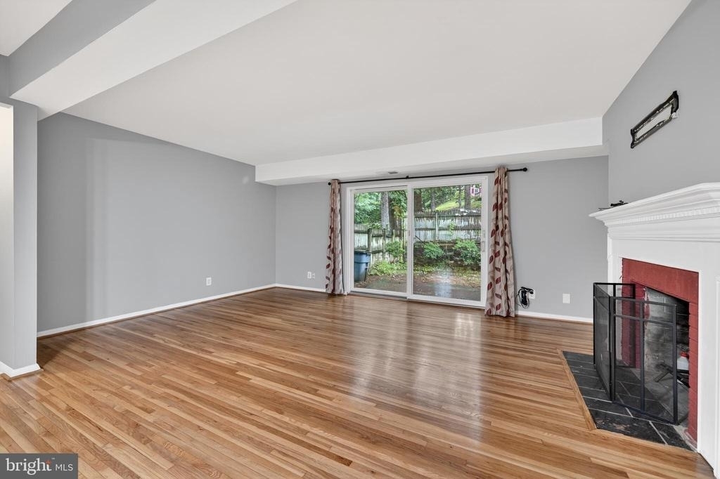 7601 Tiverton Drive - Photo 4