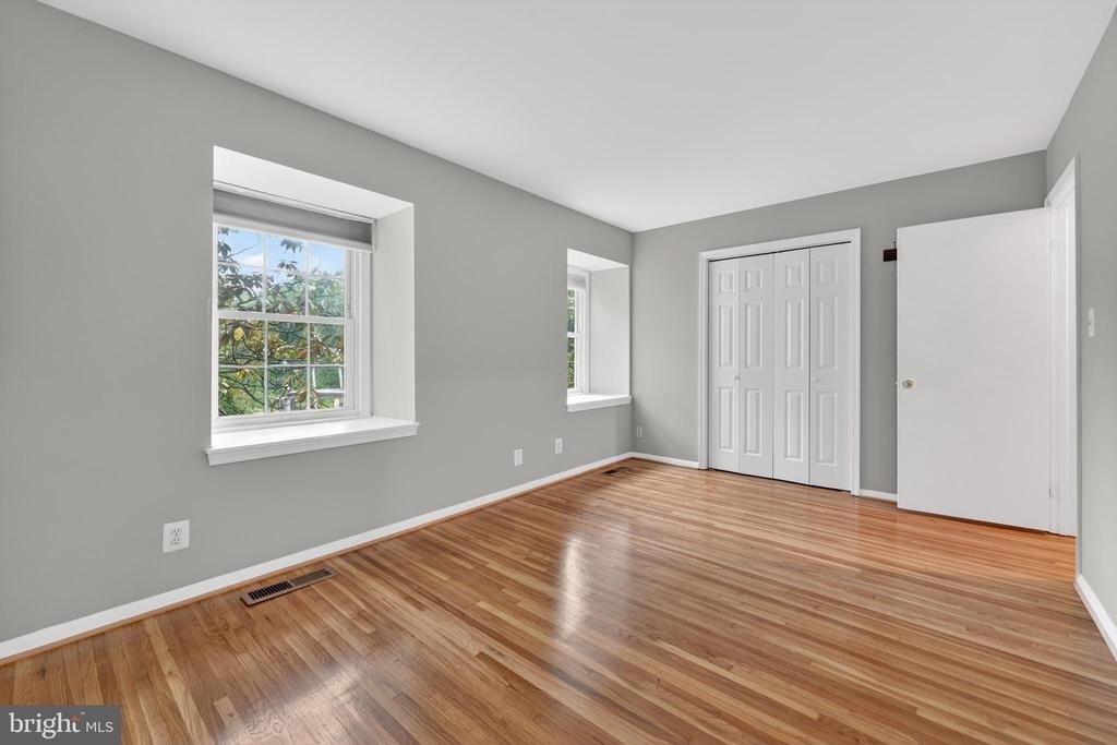 7601 Tiverton Drive - Photo 11