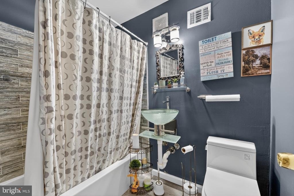 7601 Tiverton Drive - Photo 2