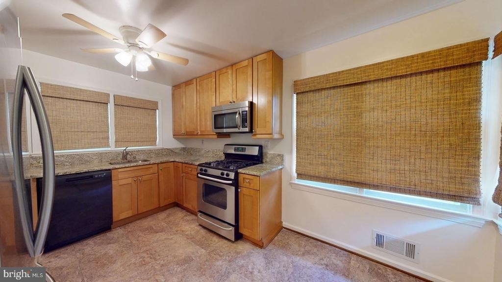 6415 Potomac Avenue - Photo 5