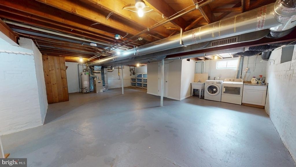 6415 Potomac Avenue - Photo 17