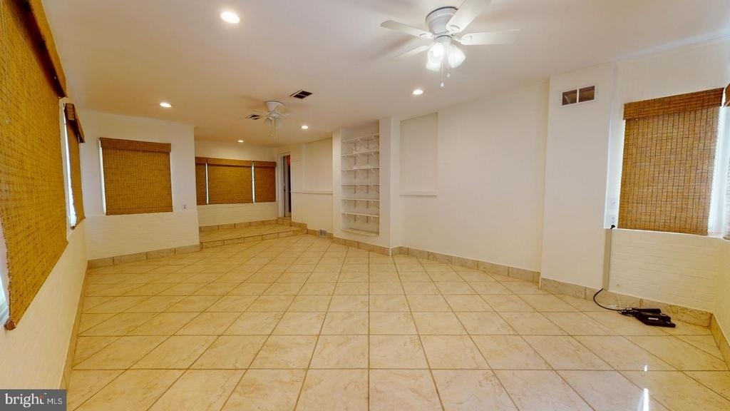 6415 Potomac Avenue - Photo 10